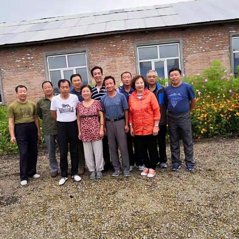 二O一八年八月十一日患难见真情群友赵东明农家小院聚会纪念（1）