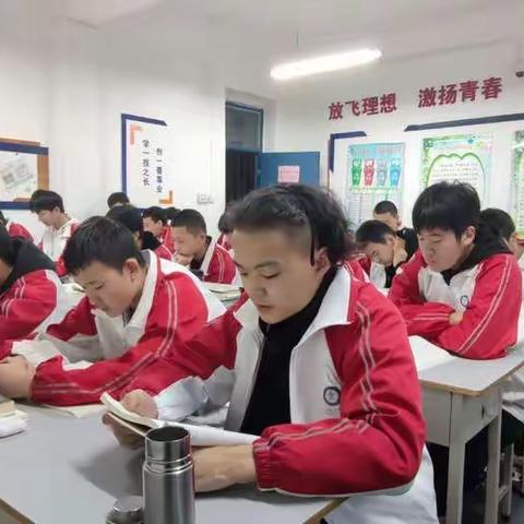 陕工机电5211班第八周