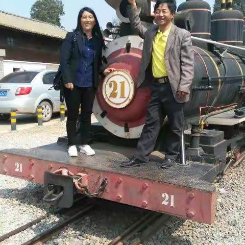 一年一度的端午节到了，杨正才携家人为各位亲们送上美好的祝福！