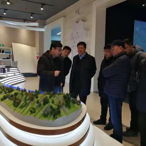 贯彻市委四届七次全会在行动
