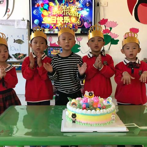 感谢园长妈妈的好主意：中一班小朋友的集体生日