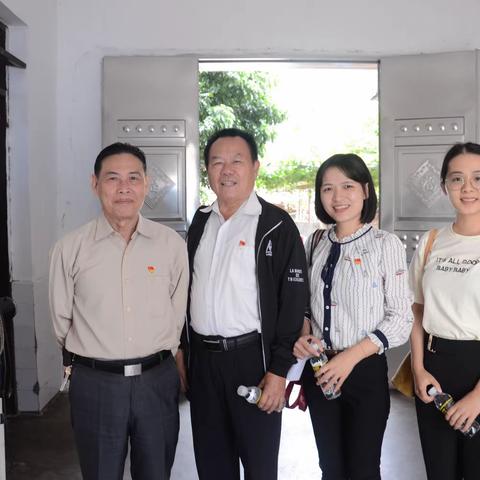 【不忘初心、牢记使命】临高县人民检察院送学上门，情暖老党员