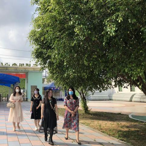 专家引领，笃行致远——广东省学前教育“新课程”幼儿园科学保教示范项目专家入园指导活动