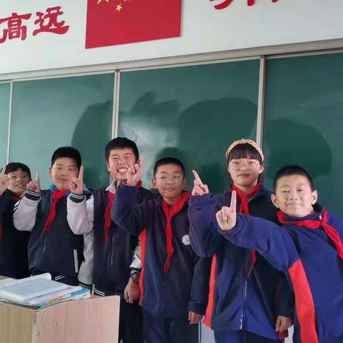 六（1）周记，在路上