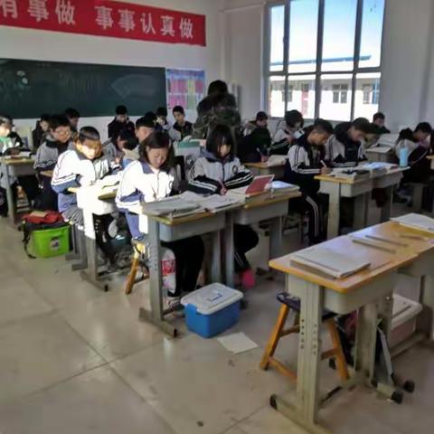 上午三四节课巡课，师生状态较好。
