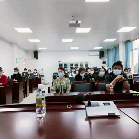 县卫健委组织基层医疗机构到儋州市干冲医院学习"优质服务基层行"活动和"社区医院"创建工作