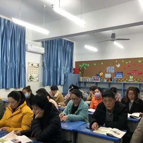 研读教材内容   提高教学质量———鼓楼区顺利开展小学数学教材培训活动