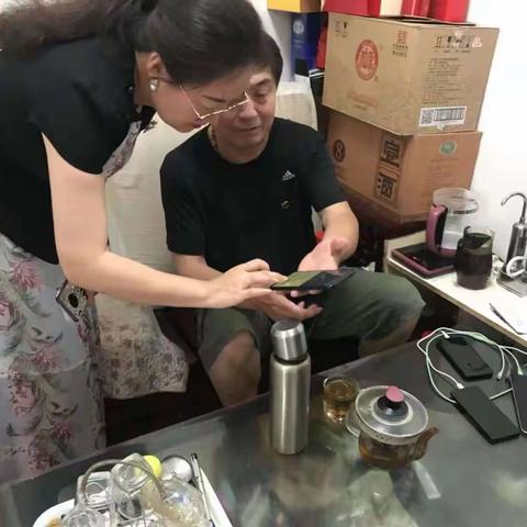 全福街道便民服务中心走访慰问退役军人  传递温暖和真情