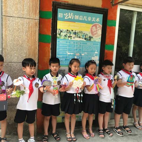 “垃圾要分类，废物再利用”暑期社会实践活动——实验小学一5班银河小组