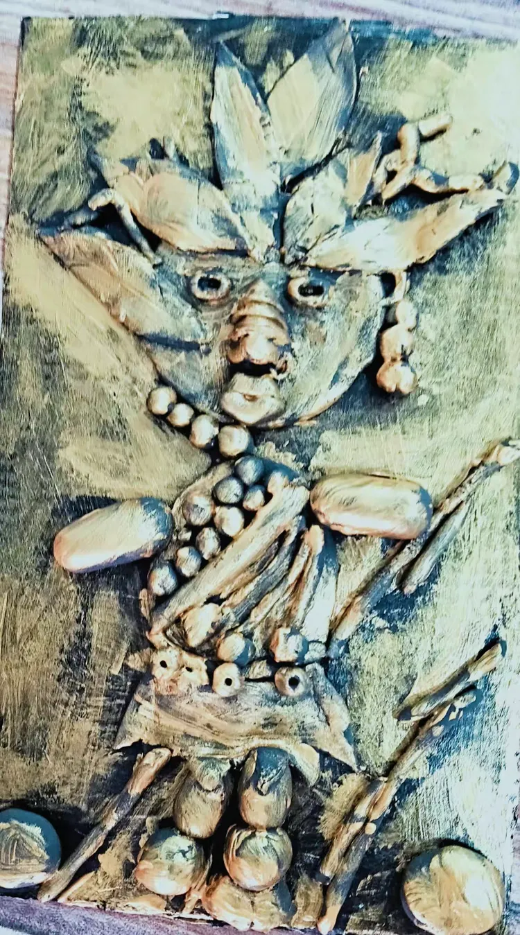 2019年7月10日美术课之金色丙烯轻粘土画