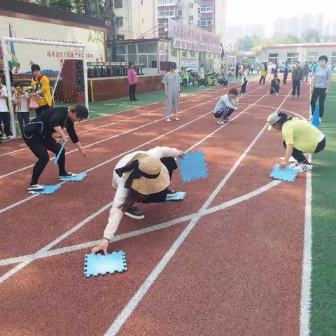 东港路小学教职工春季趣味运动会