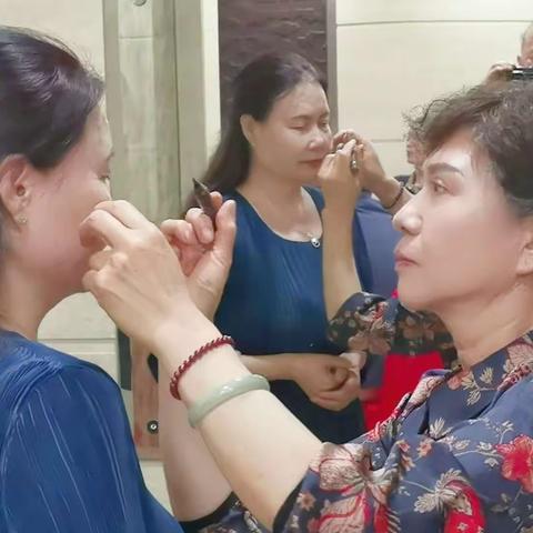 疫情过后.相聚依然浓