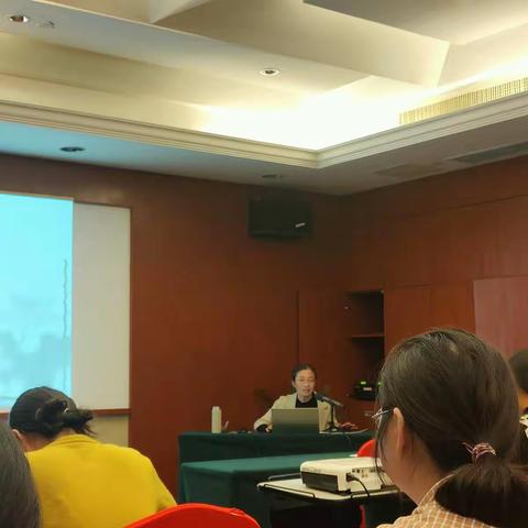 潜心学习，快乐成长——无为市幼儿园非学前教育专业教师专题培训