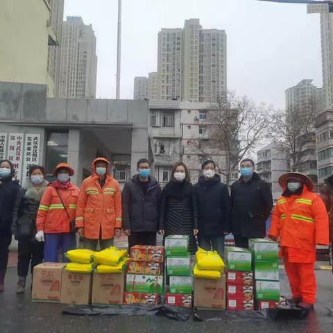情系一线环卫工人 春节慰问暖人心