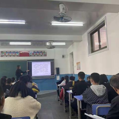 【教研活动】互相探讨，互相学习，共同进步。