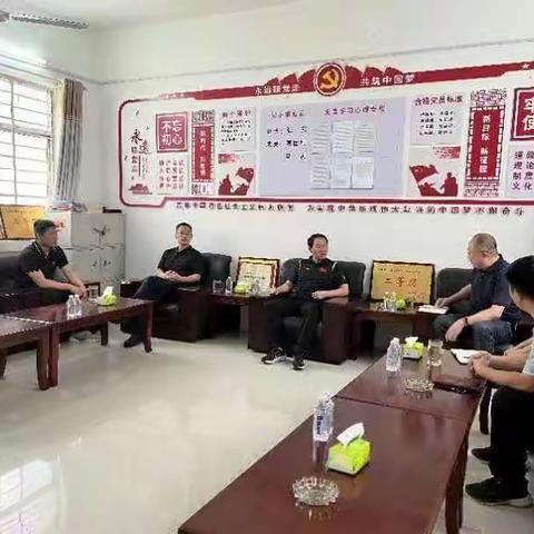 心系教育入校调研，情暖师生共谋发展——板场党委政府领导深入板场初中调研指导