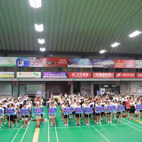 中秋国庆双节同庆！[烟花][烟花][烟花]壶镇第二届“九洲”杯羽毛球团体赛经过两天的激烈比赛，圆满落下帷幕！