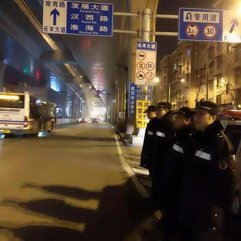 1.13治超夜间执法