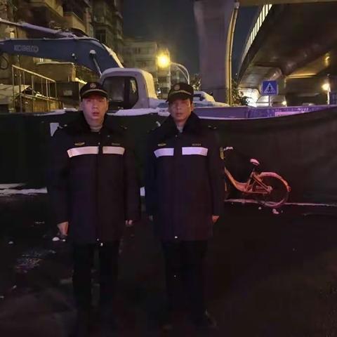 12.30治超夜间执法