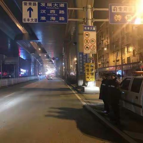 1.12治超夜间执法