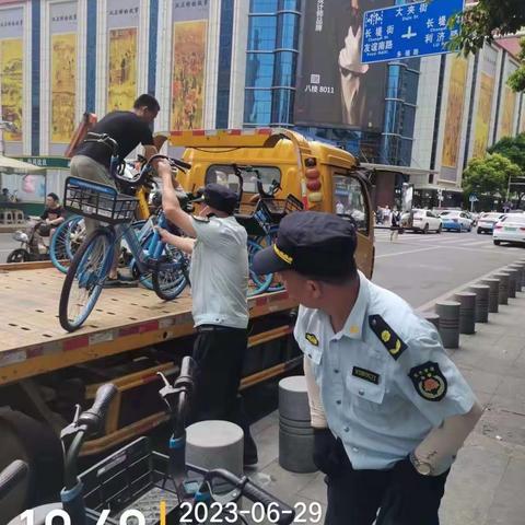 硚口区城管执法大队全面开展市容整治“夏季”行动