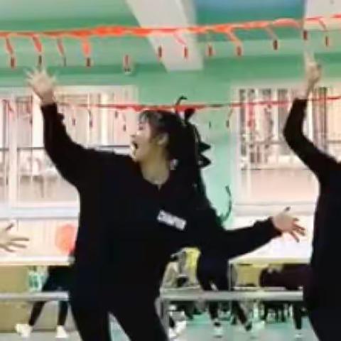 【你追我赶 暖暖与共】——-小太阳幼儿园教师专业技能大练兵