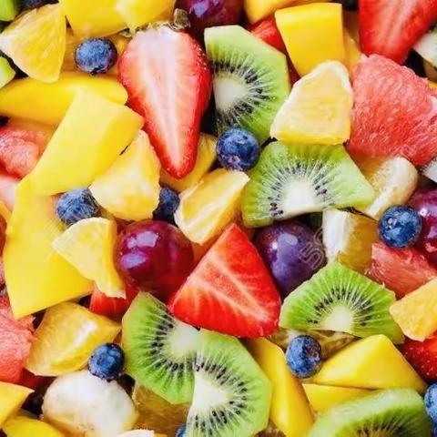 生活体验|龙口镇幼儿园小一班开展“水果沙拉我来做，美味快乐齐分享”生活体验活动