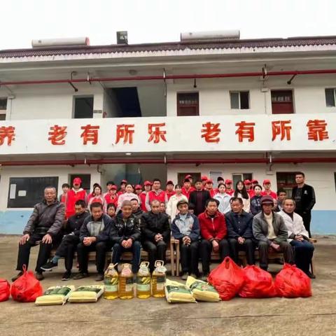 雷锋主题活动月——南城县里塔镇团委带领南城黄冈春华学校师生组织“春风送暖”慰问敬老院活动