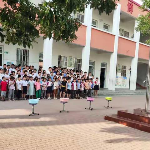 防溺水安全教育和演练编织“校园安全网”——龙阳镇上司堂小学防溺水安全演练纪实