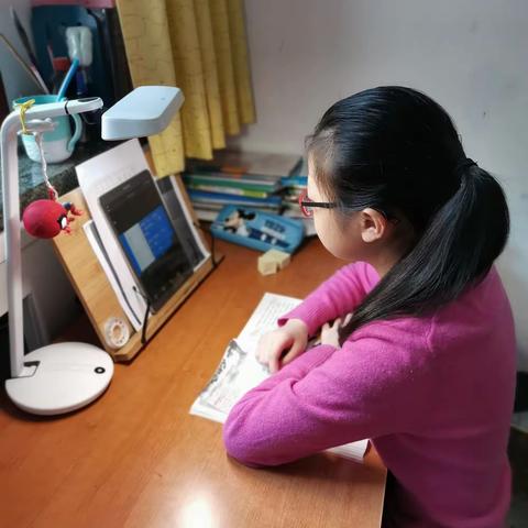 网课后我的生活   忻州市长征小学五七班    李家珺