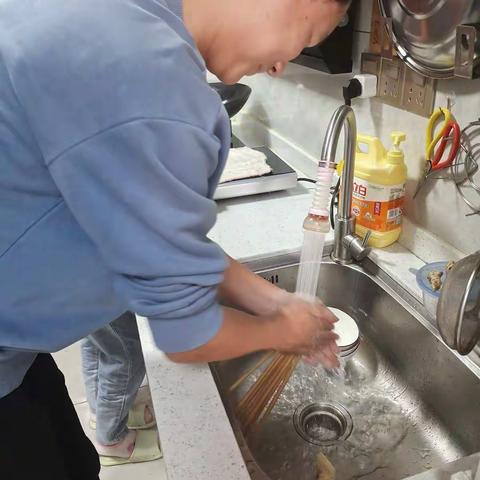 祝妈妈们，母亲节快乐！