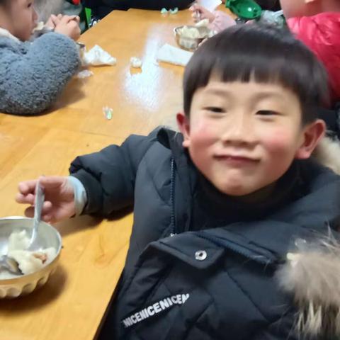 幼儿园里的元旦
