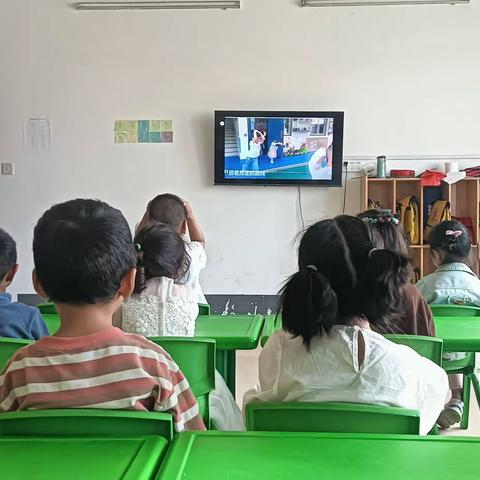 梁寺幼儿园5.12防震减灾演练