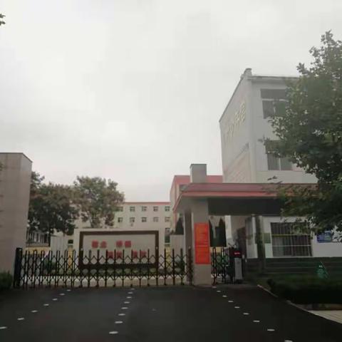 樊村镇中心学校到我校督导教学常规