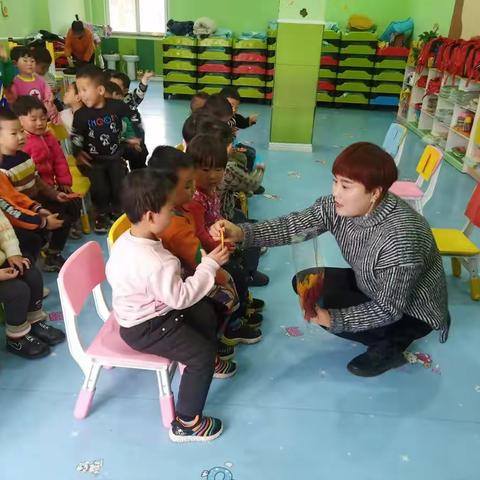 童馨园幼儿园💐   家长走进课堂——星星一班