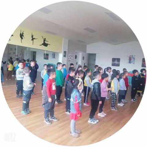 “朵朵一班”体智能课程                                                      《寻找光头强》