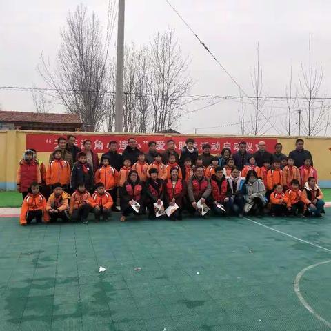 【最美的遇见】——“天涯海角心连心”助读团走进枣杭小学