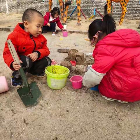 做与幼儿同频共振的游戏伙伴