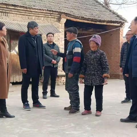 县领导慰问大李庄乡退伍军人、老党员、贫困户和敬老院老人