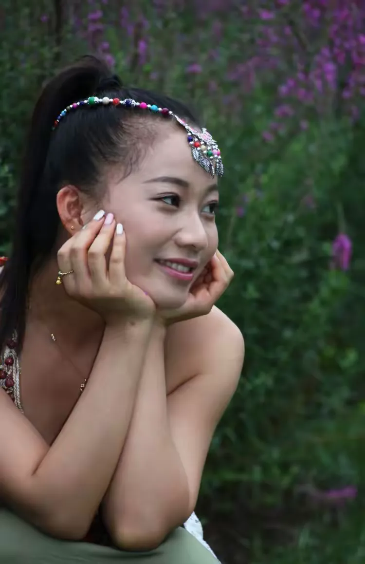 俏姑娘