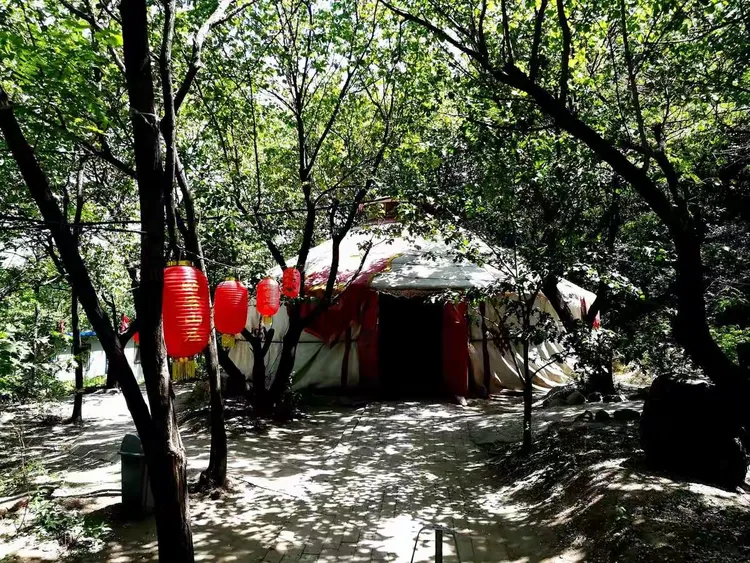 游三块石好客山庄