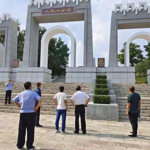 市城管执法局安全管理处对大城山公园进行安全检查