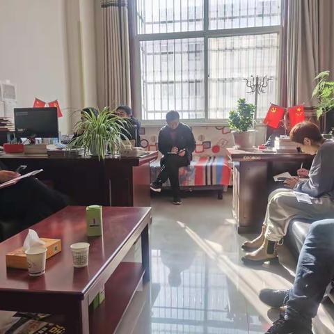 县果业中心组织学习党的二十大报告精神