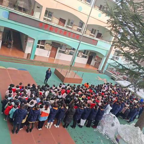 栾川县白土镇中心幼儿园开学初安全周主题教育活动