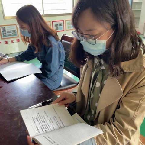 教育因读书而精彩——数学组教师读书分享活动