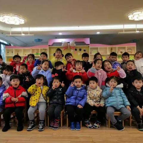 相亲相爱一家人——暨小班《合家欢》主题分享