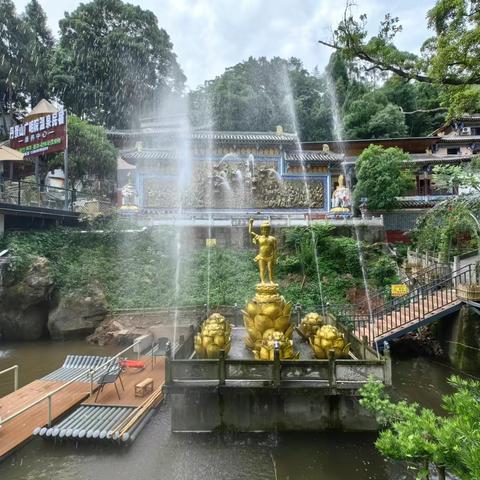 住丹山民宿，游海窝子古镇
