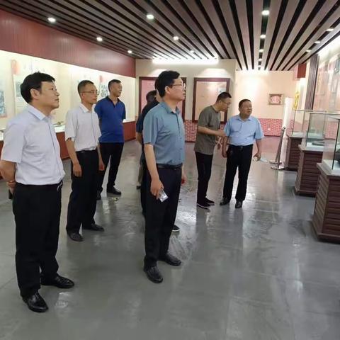 许昌市人大常委会赴鄢调研烈士纪念设施保护管理工作