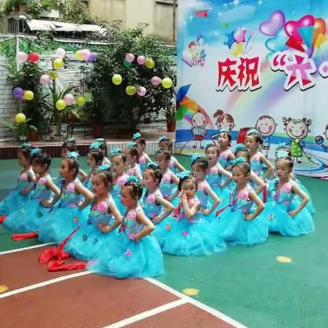 2018华纺幼儿园大二班小朋友六一文艺演出记实