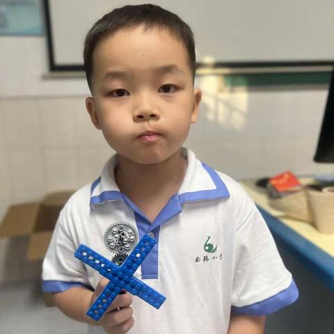 白鹤小学第二节课《风扇》